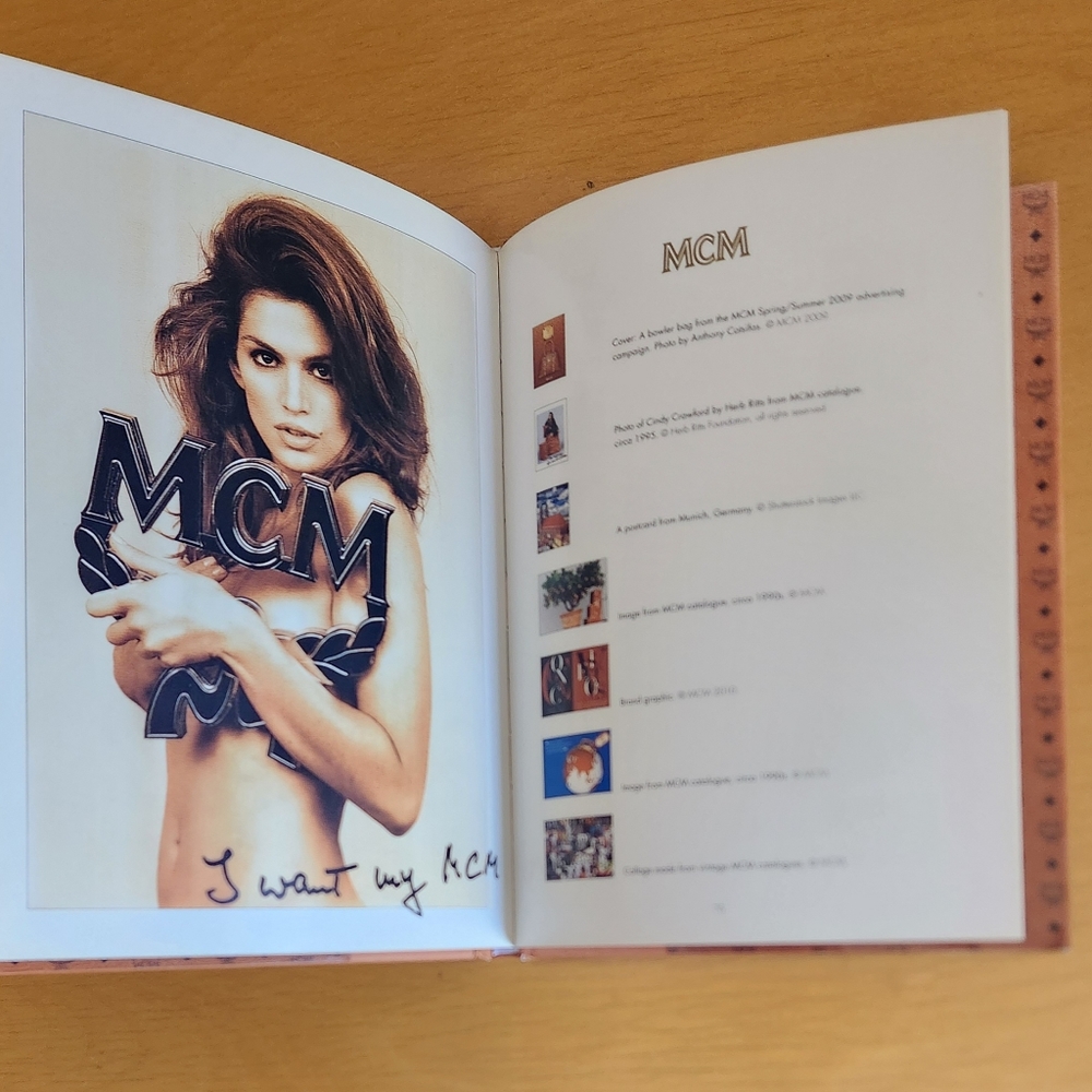 Assouline –  MCM: Cognac Visetos Collection (2010) - Picture 16 of 16